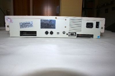 Commodore 128D : Vista trasera