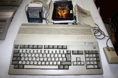 Commodore A-500 Plus : Vista frontal
