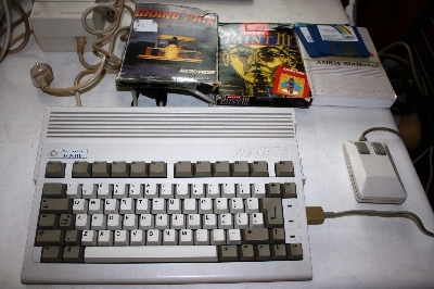 Commodore A600HD : Vista frontal