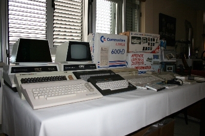 Familia de microordenadores y perifricos Commodore